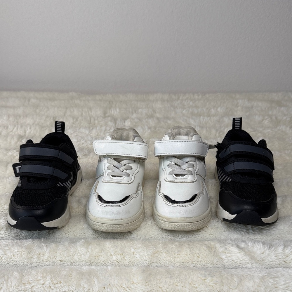Kids' Black and White Sneakers Set